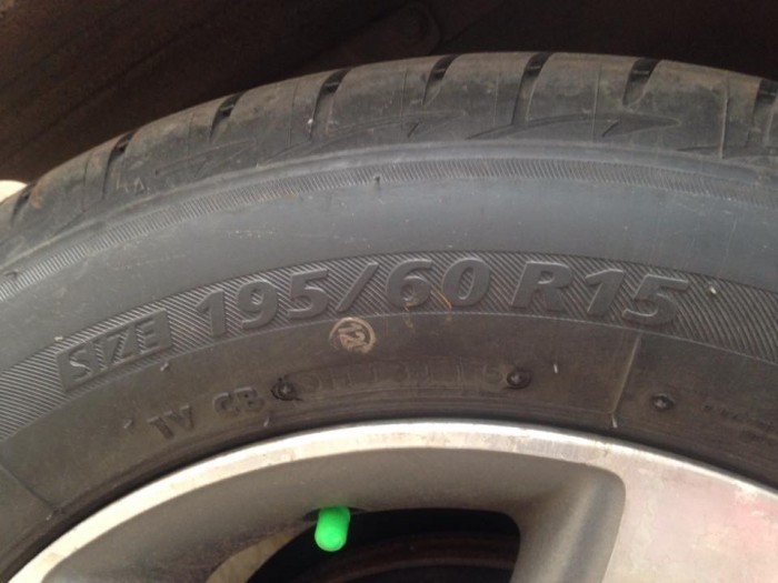 195/60 R15