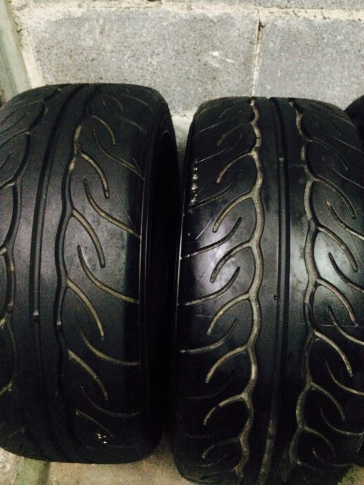 ขายยาง AD 08 195/50r15 ปี11และเกียร์ใดเมนชั่น 1-2 3-4