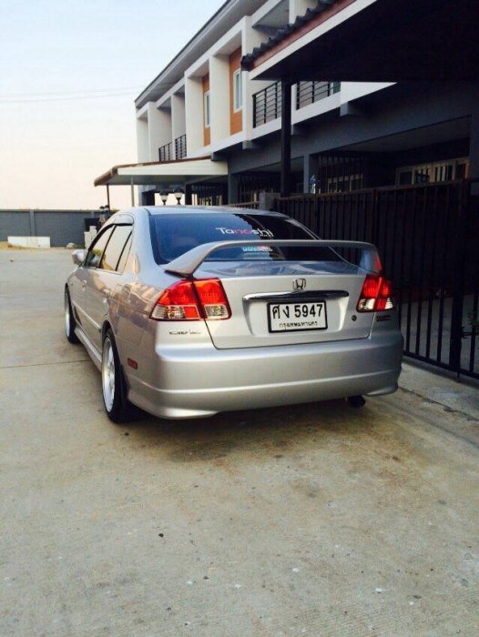 สั่งสติ๊กเกอร์คลับทางนี้ครับ