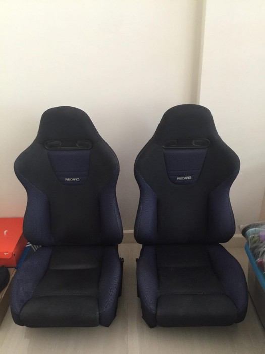 ขายของนิดหน่อยจ้า กันสาดเทพ เบาะrecaro ไฟซีนอล