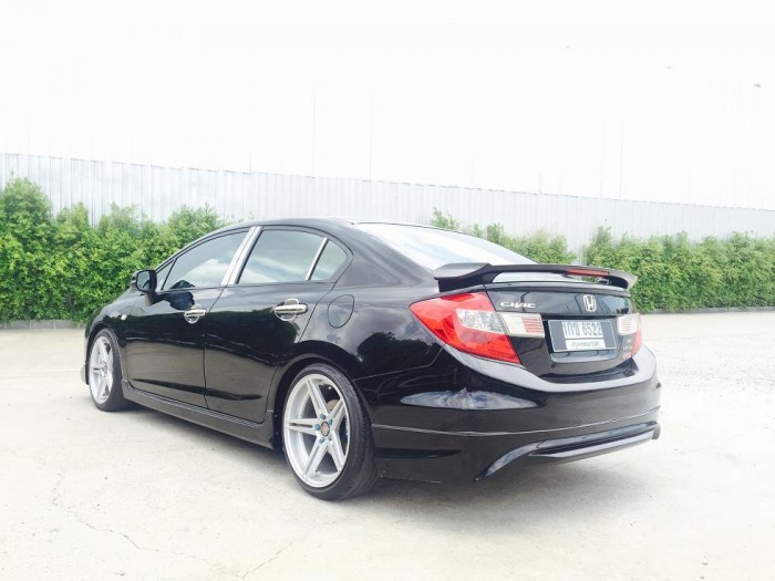 Civic FB 12 แต่งท่วมๆ สวยๆ มือเดียว Max 18 ยางดี ช่วงล่างชุดโหลด สปริง โช๊ค สตรัทปรับเกลีย