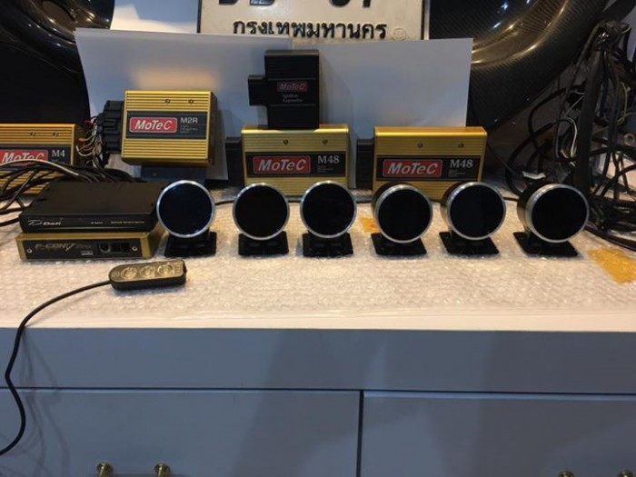 defi advance bf แท้ ไฟฟ้า 6 ตัว  F con 3.3 และ 3.4  Motec