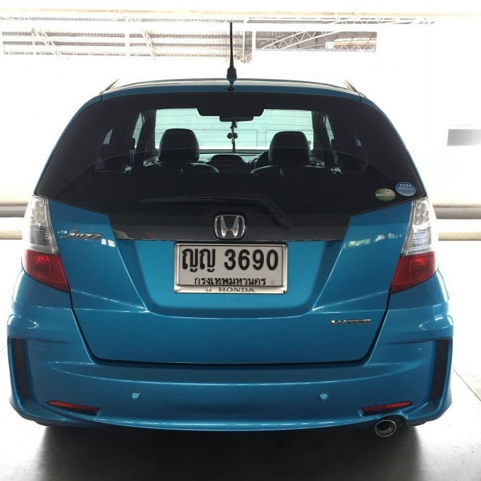 ขาย HONDA JAZZ SV ปี11 สีฟ้าเดิม เกียร์ออโต้ ล้อ RS ตรงรุ่นไม่เคยติดแก๊ส