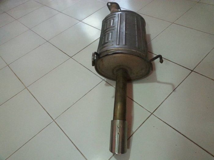 ท่อไอเสียเดิม
