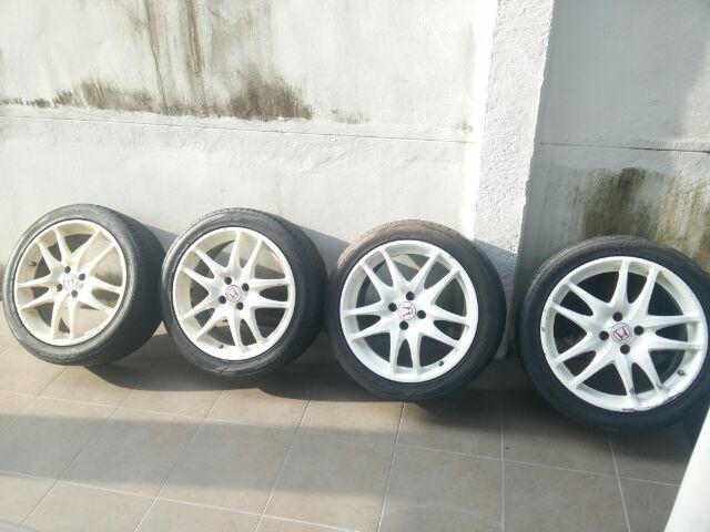 ล้อลาย Honda DC5 สีขาว17 นิัว