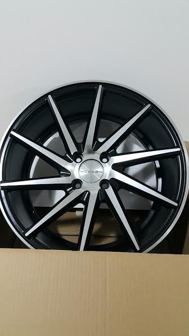 ขายแม็กใหม่ลาย VOSSEN ขอบ 17